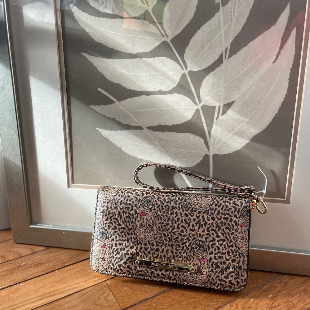 Small Cheetah Print Pocketbook